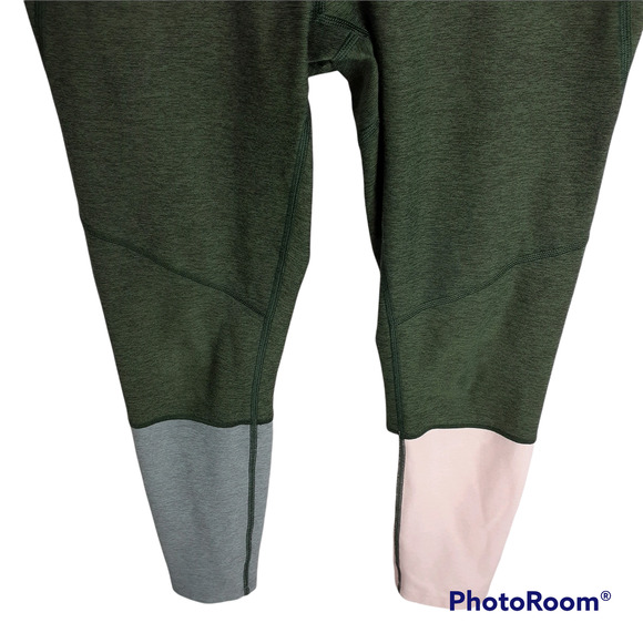 Outdoor Voices 7/8 Dipped Leggings Medium - Picture 4 of 5